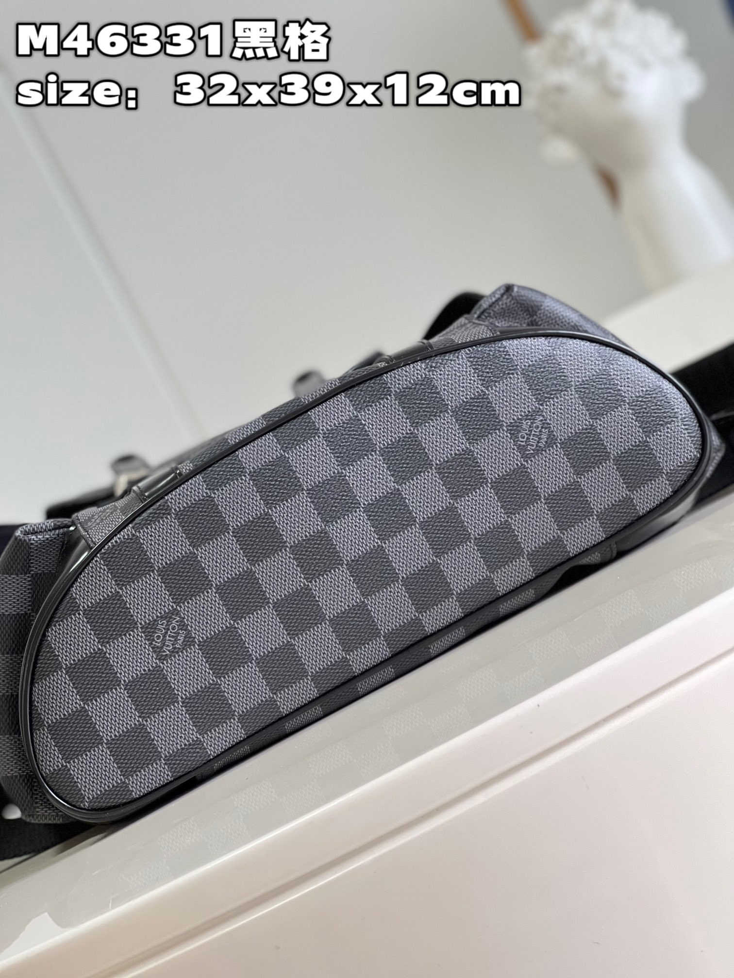 L*ouis V*uitton Top Bag