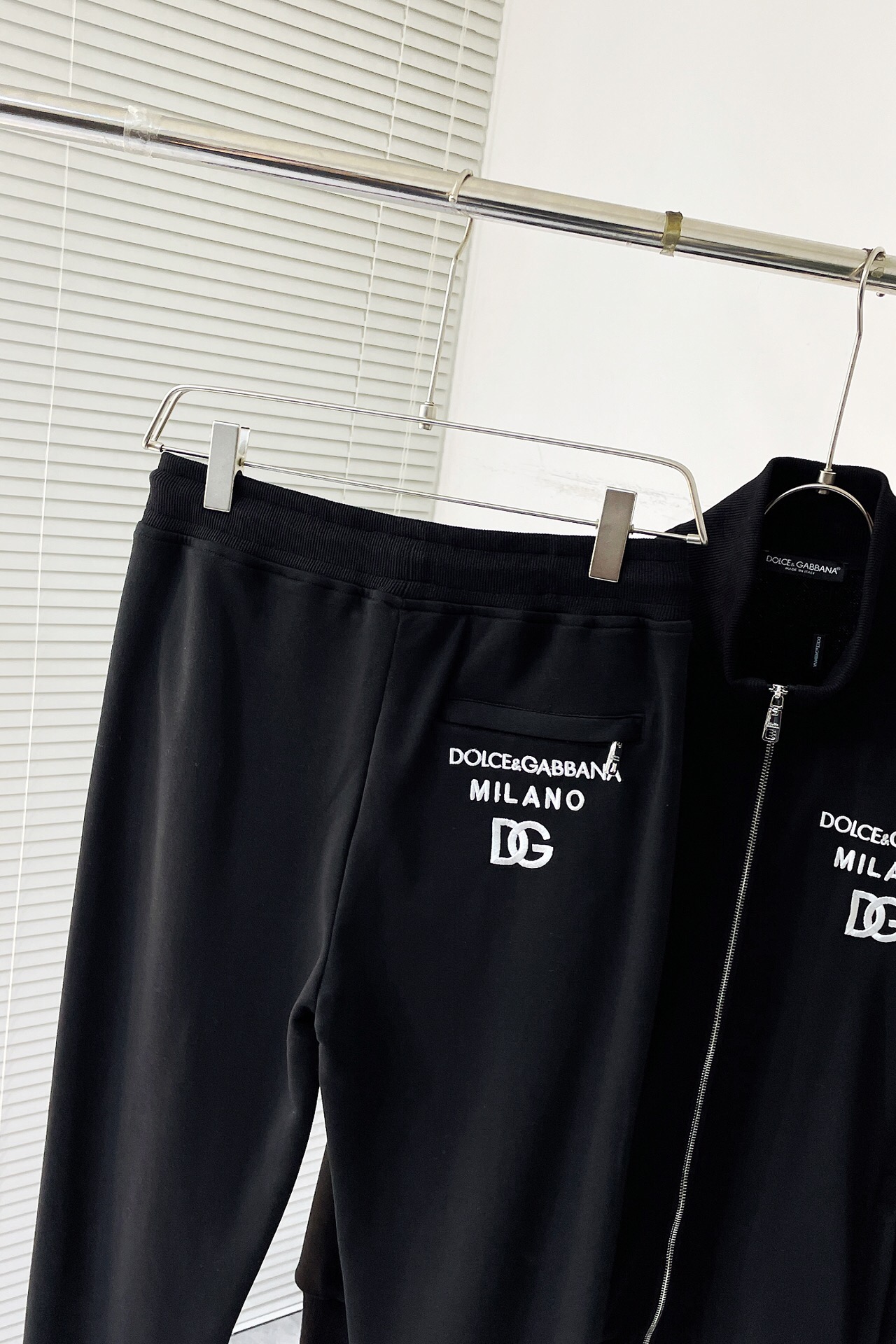 Men suits Top Quality