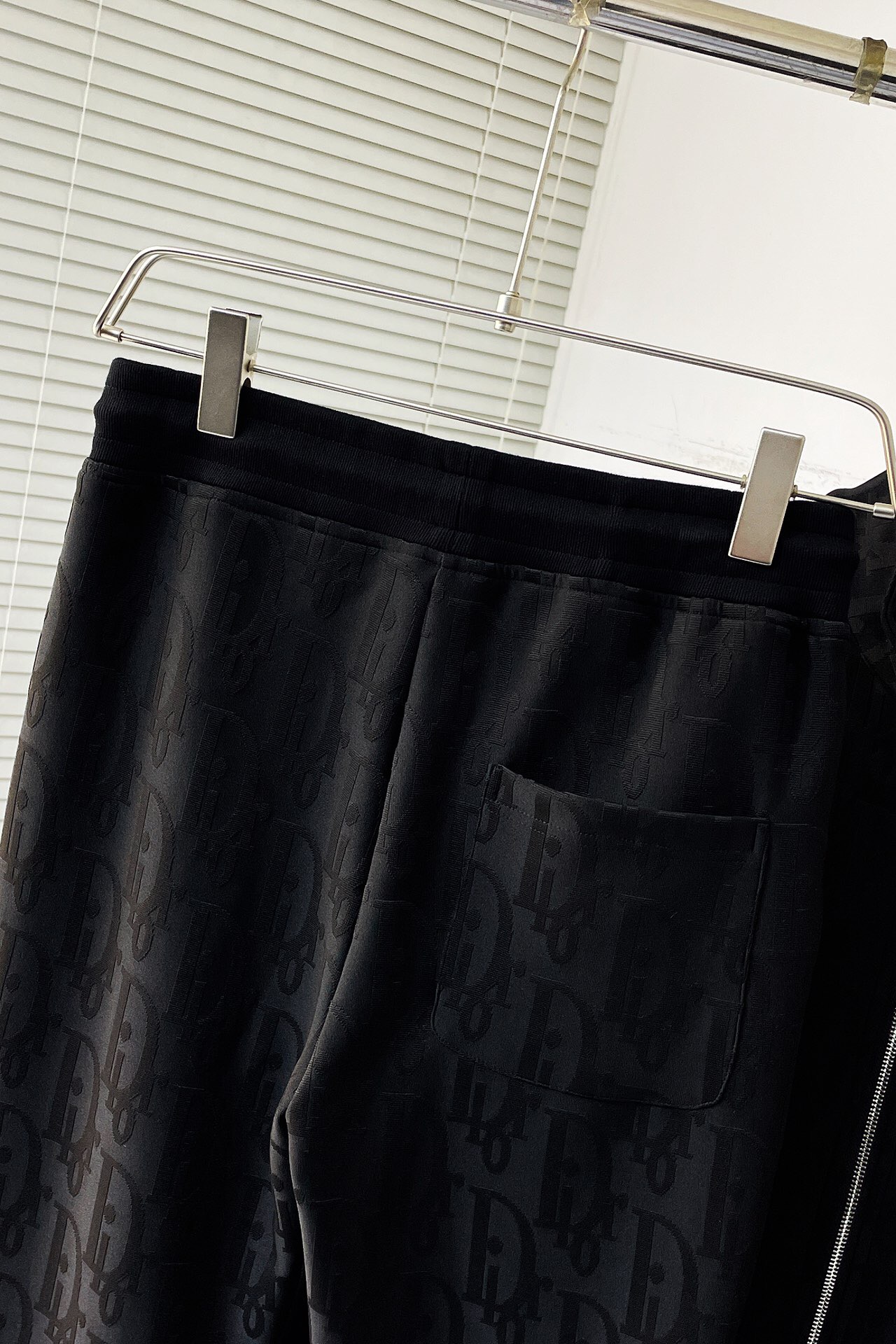 Men suits Top Quality