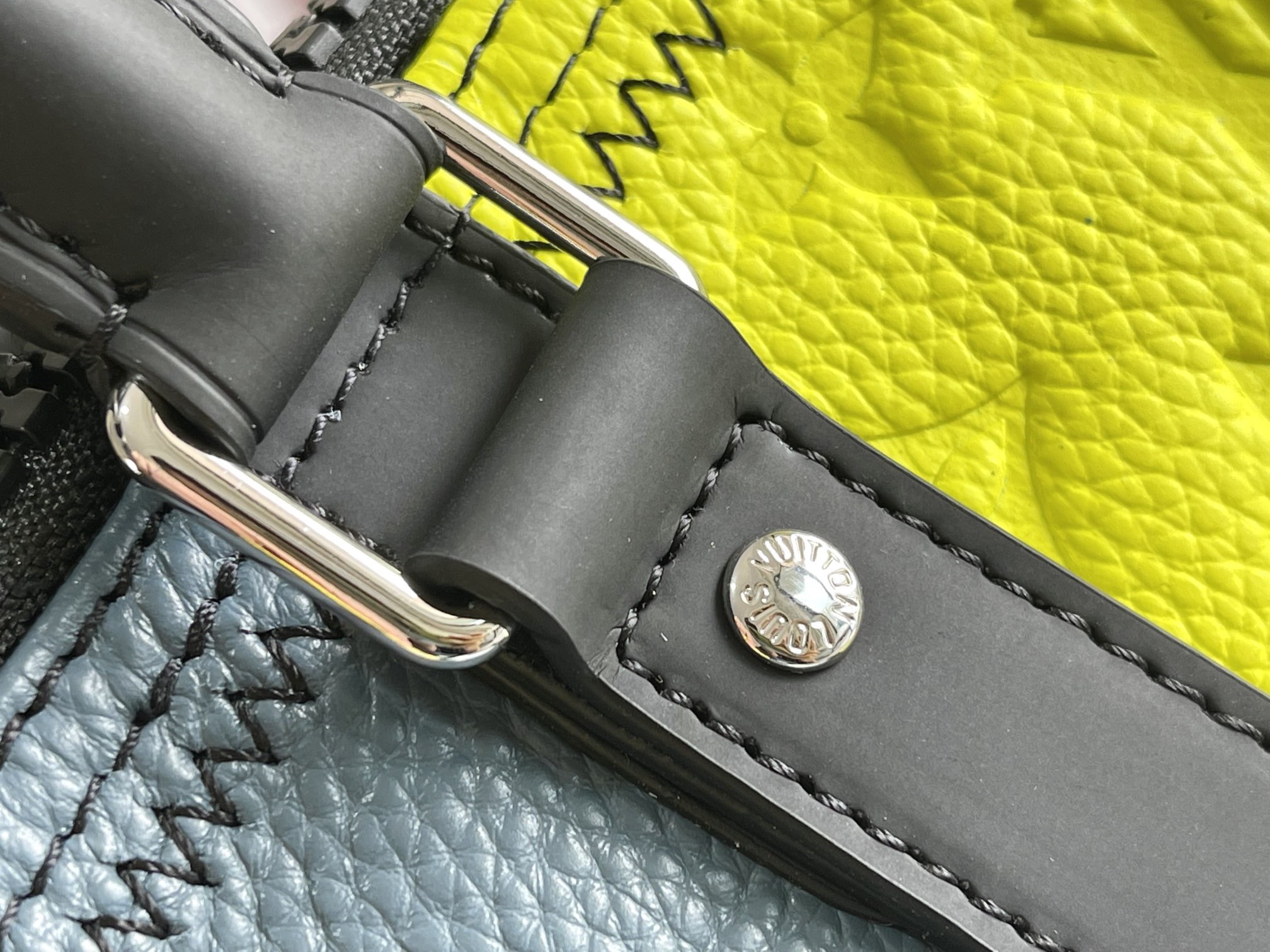 L*ouis V*uitton Top Bag