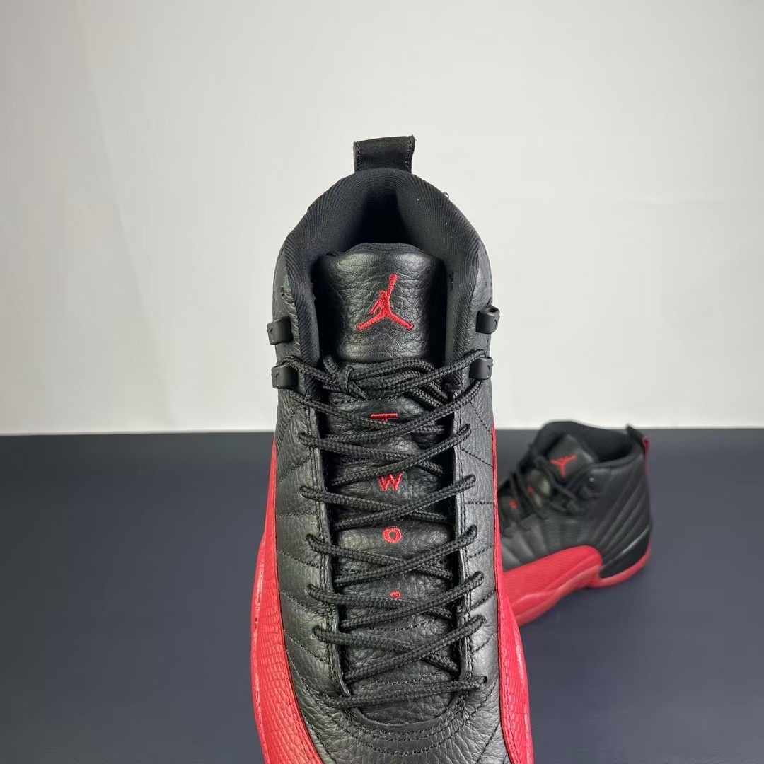 Air Jordan 12