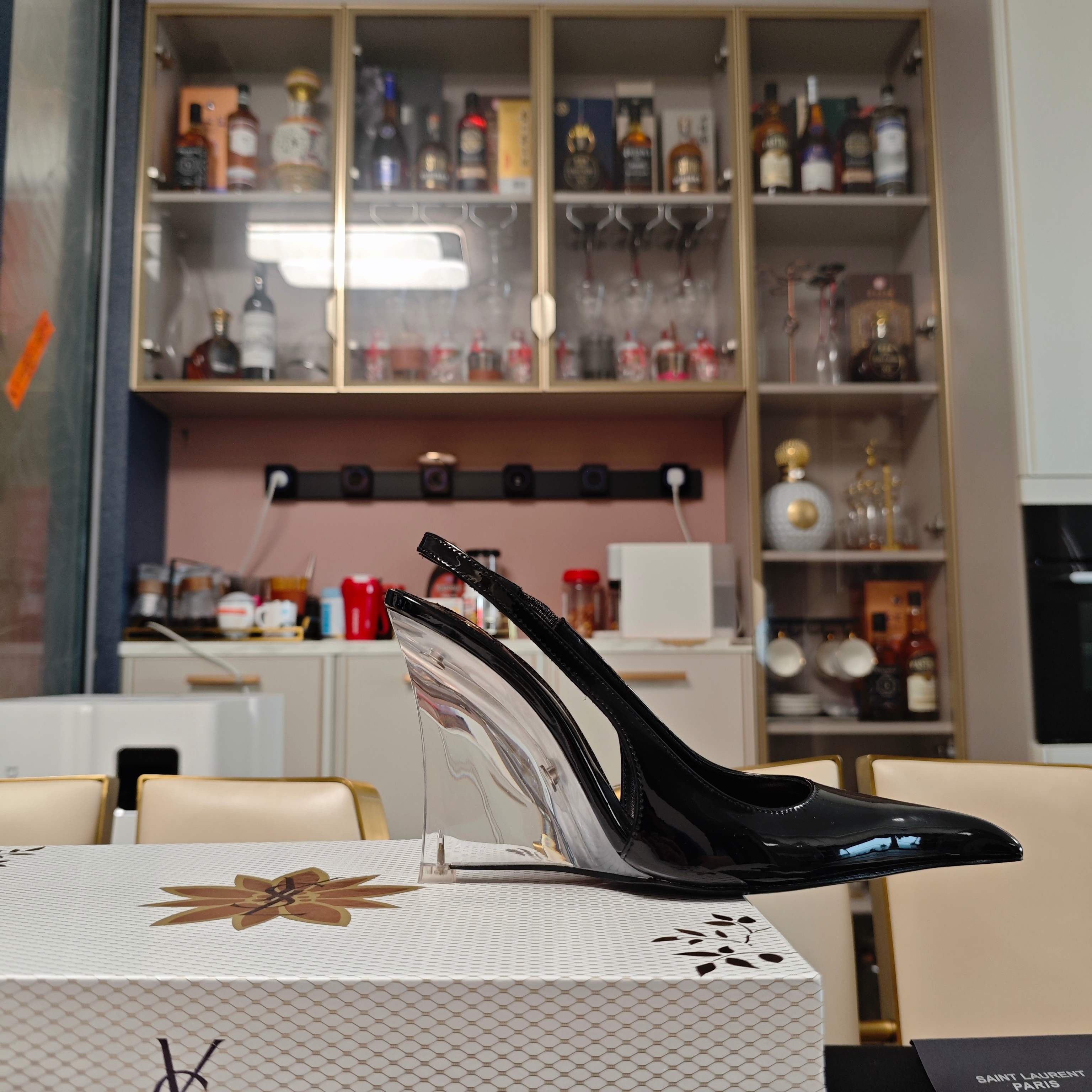 Women Y*SL Top Pumps