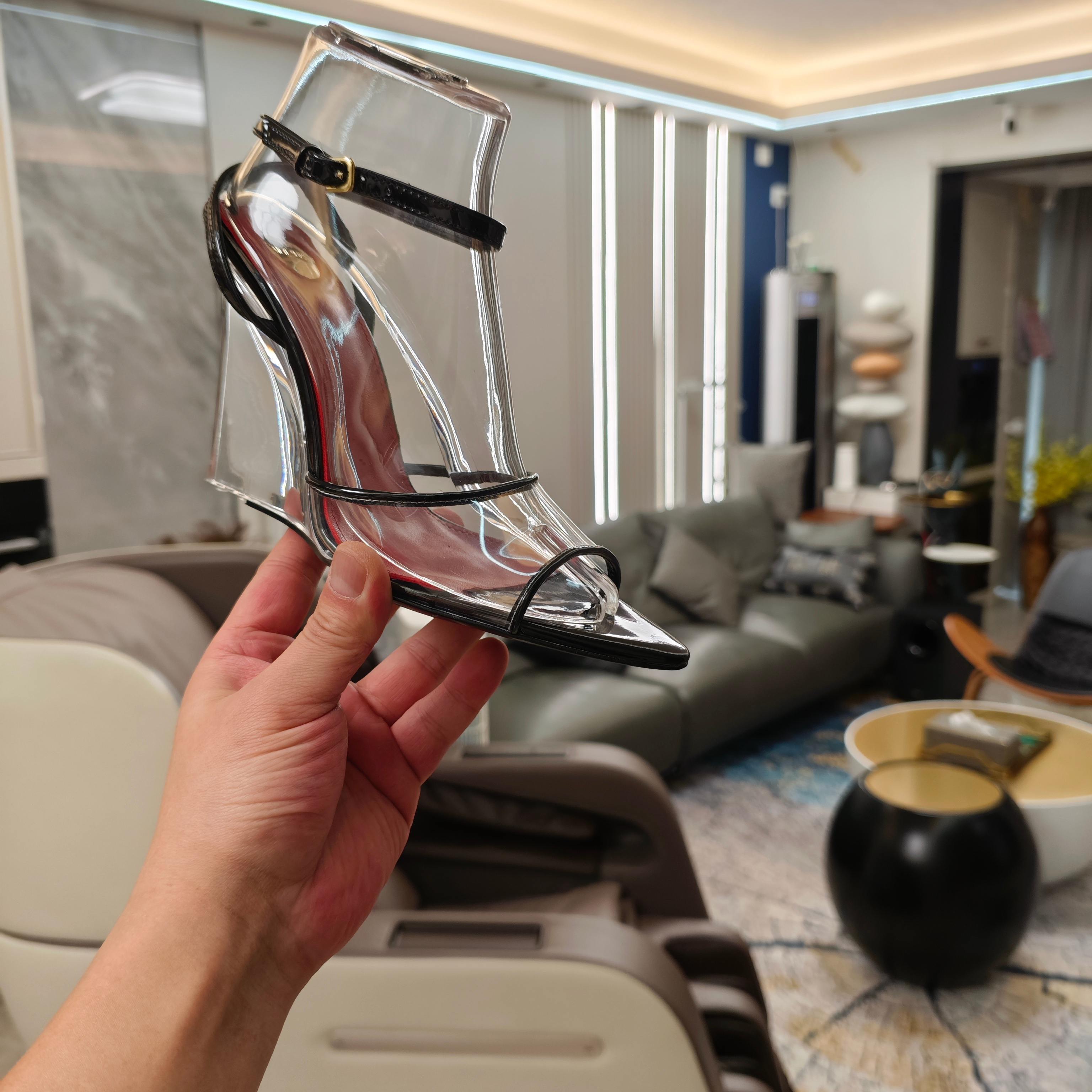 Women Y*SL Top Pumps