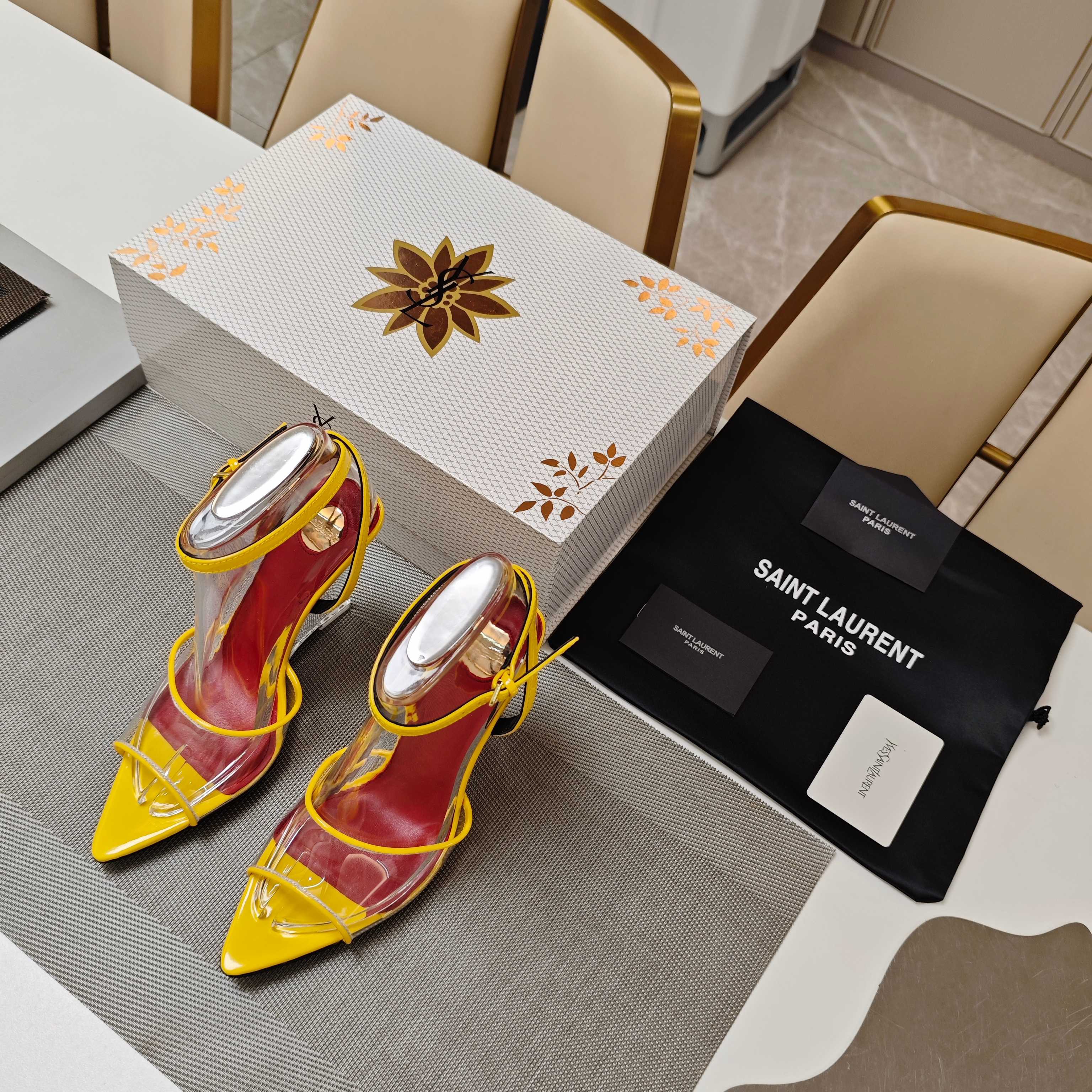 Women Y*SL Top Pumps