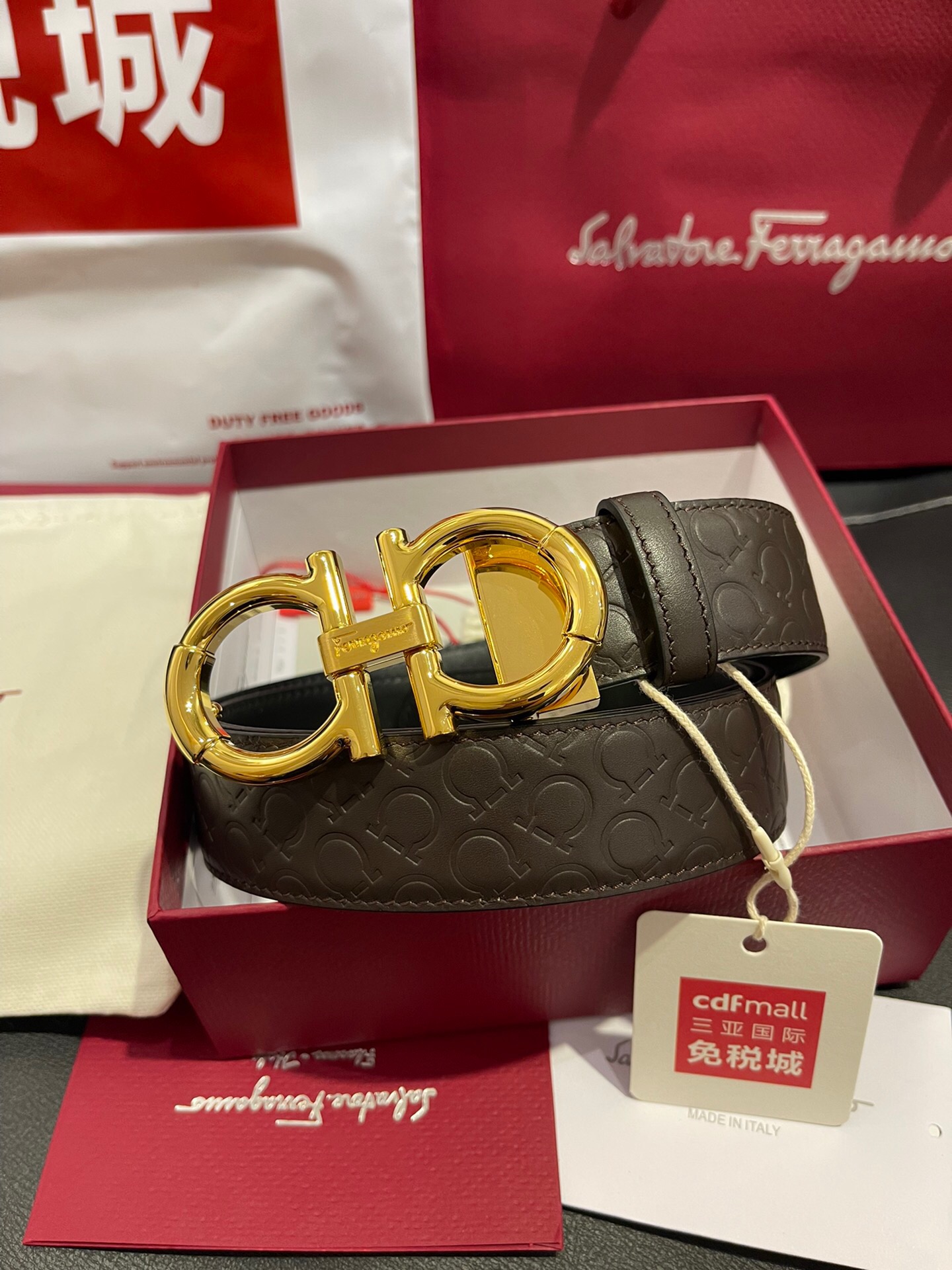 F*erragamo Top Version