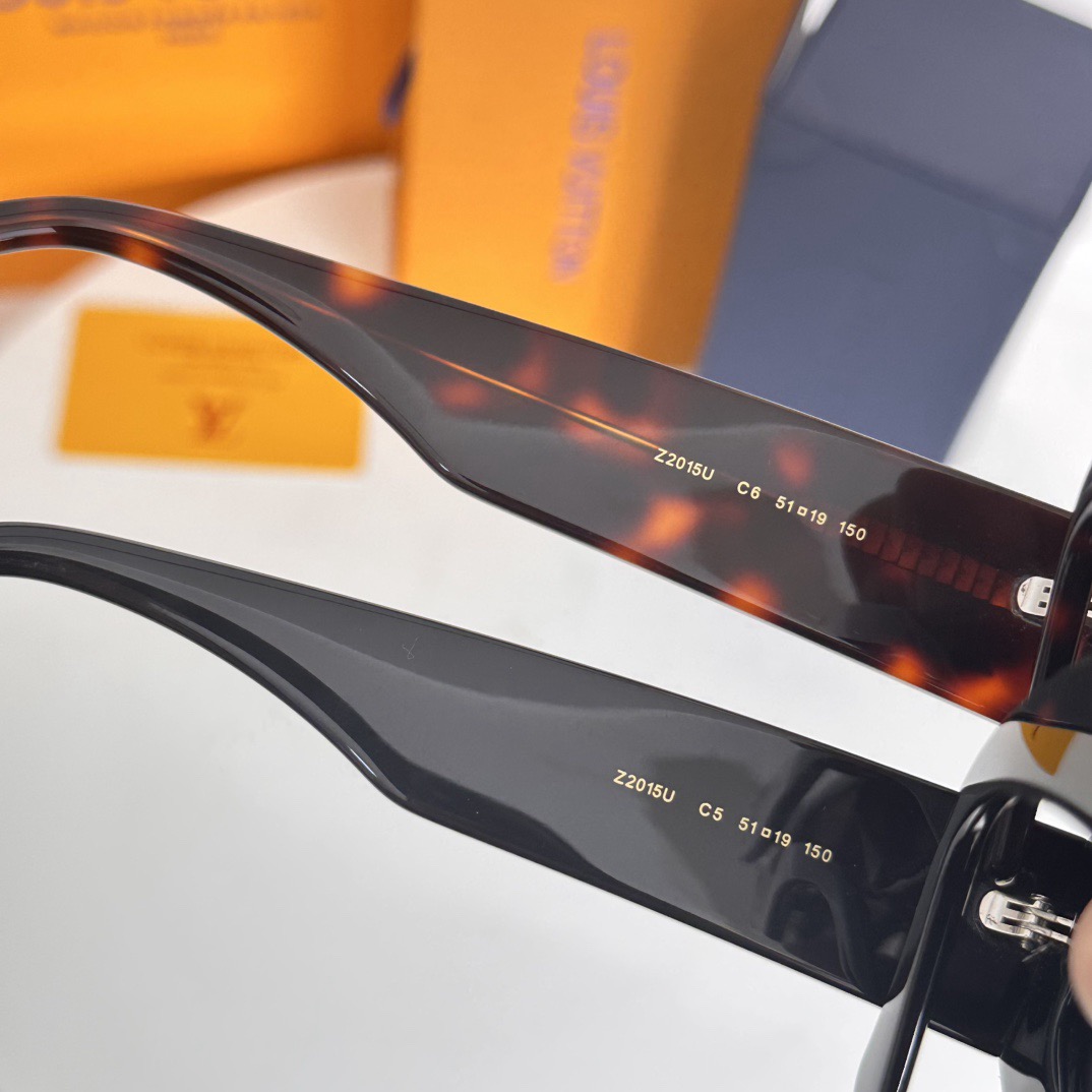 L*ouis V*uitton Glasses