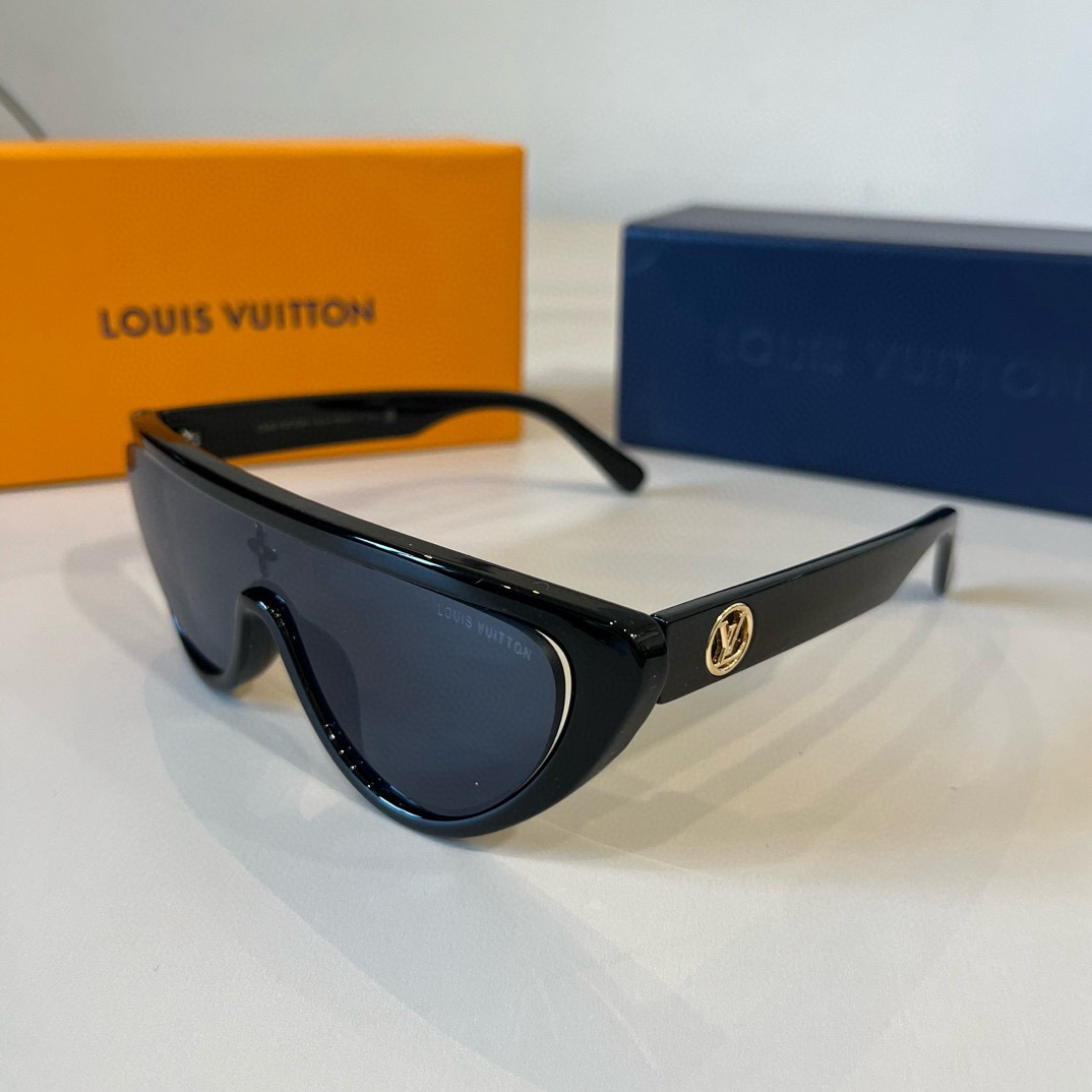 L*ouis V*uitton Glasses