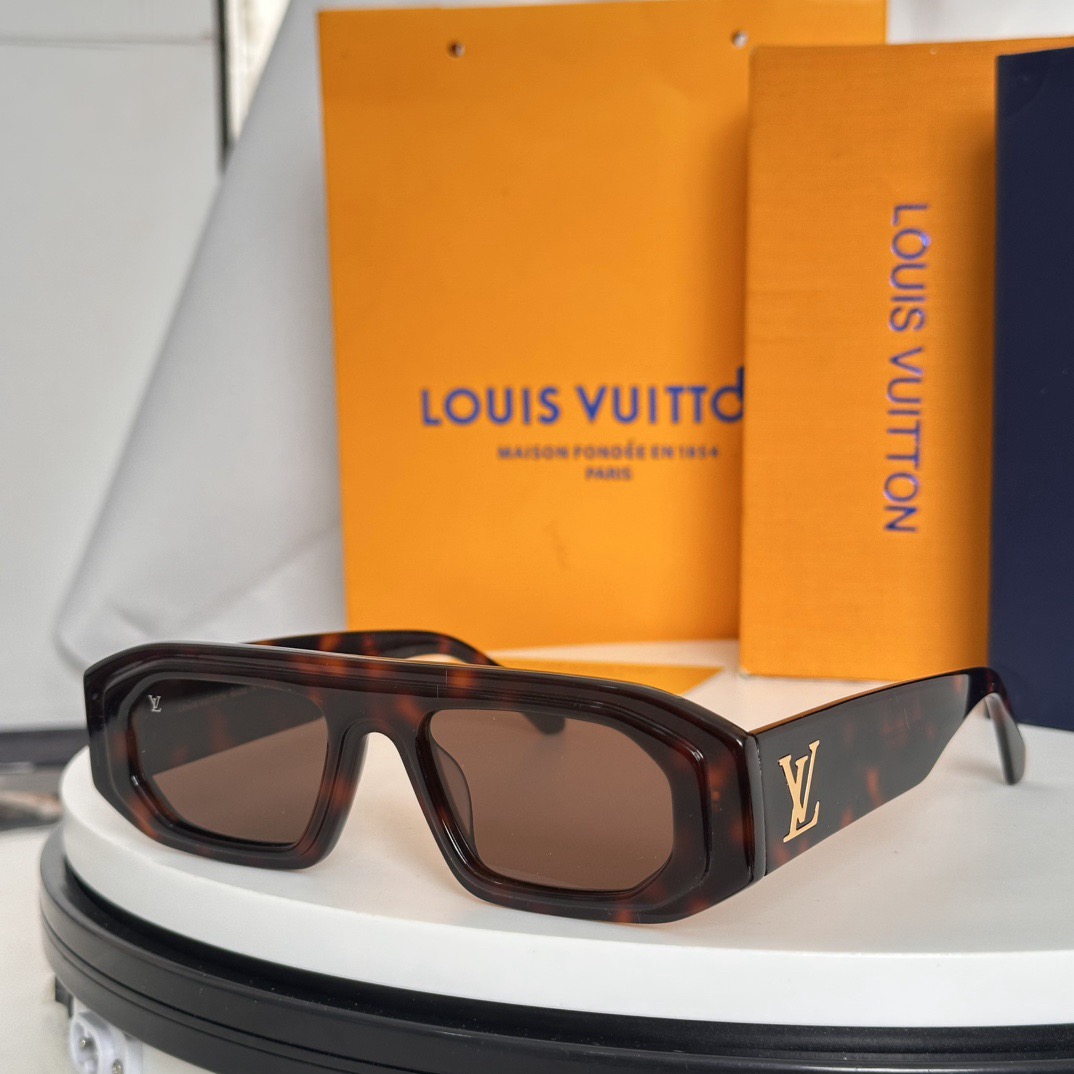 L*ouis V*uitton Glasses