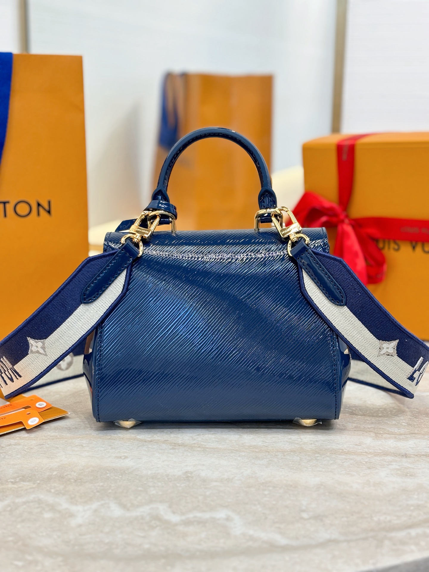 L*ouis V*uitton Top Bag