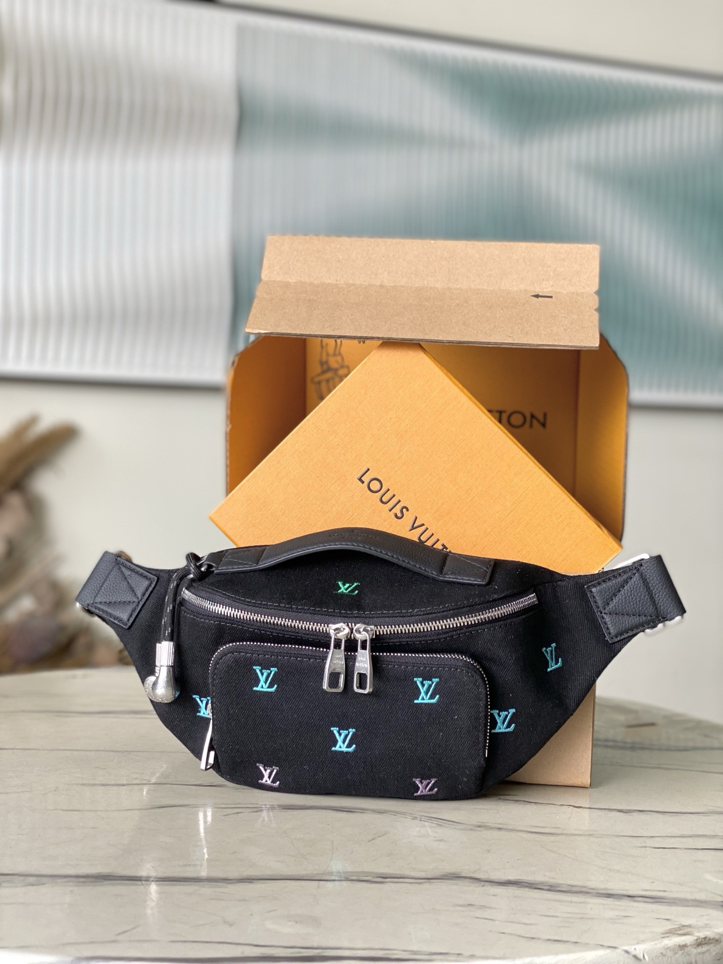 L*ouis V*uitton Top Bag