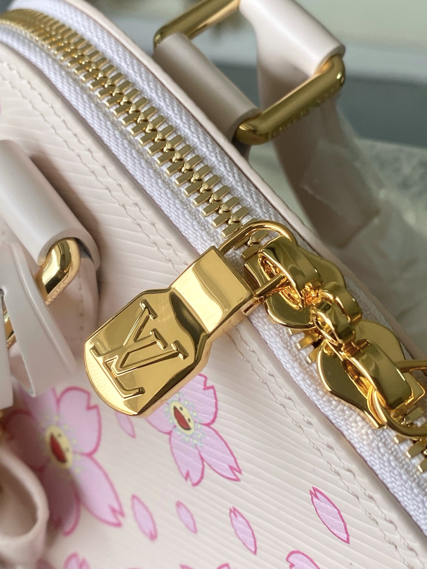 L*ouis V*uitton Top Bag