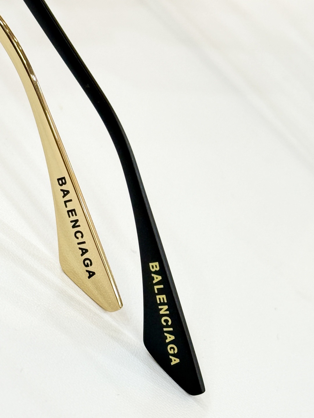 Top Quality B*alenciaga Glasses