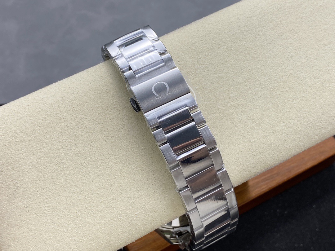 Top Quality 0*mega Watches