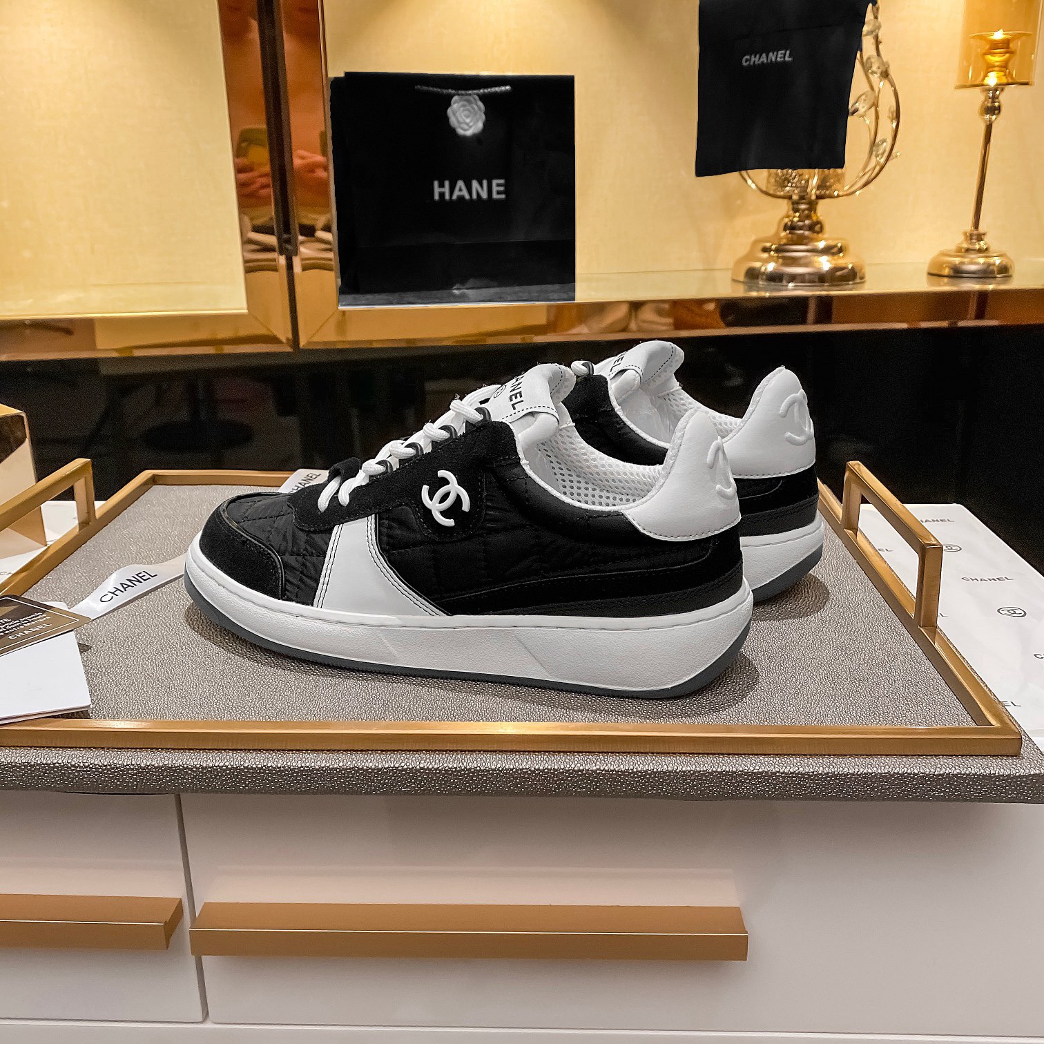 Women Top Quality C*hanel shoes