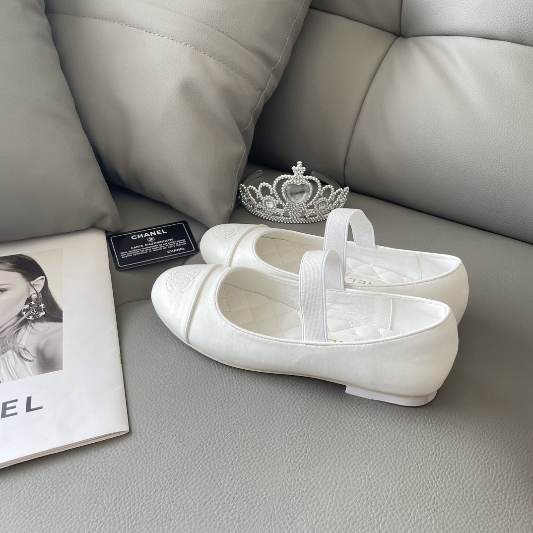 Women Top Quality C*hanel shoes