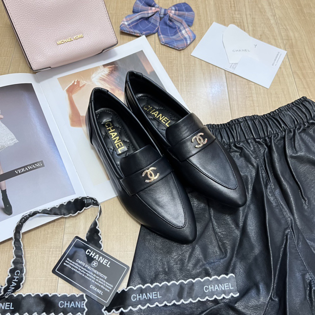 Women Top Quality C*hanel shoes