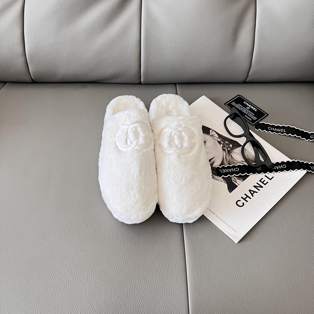 Women Top Quality C*hanel shoes