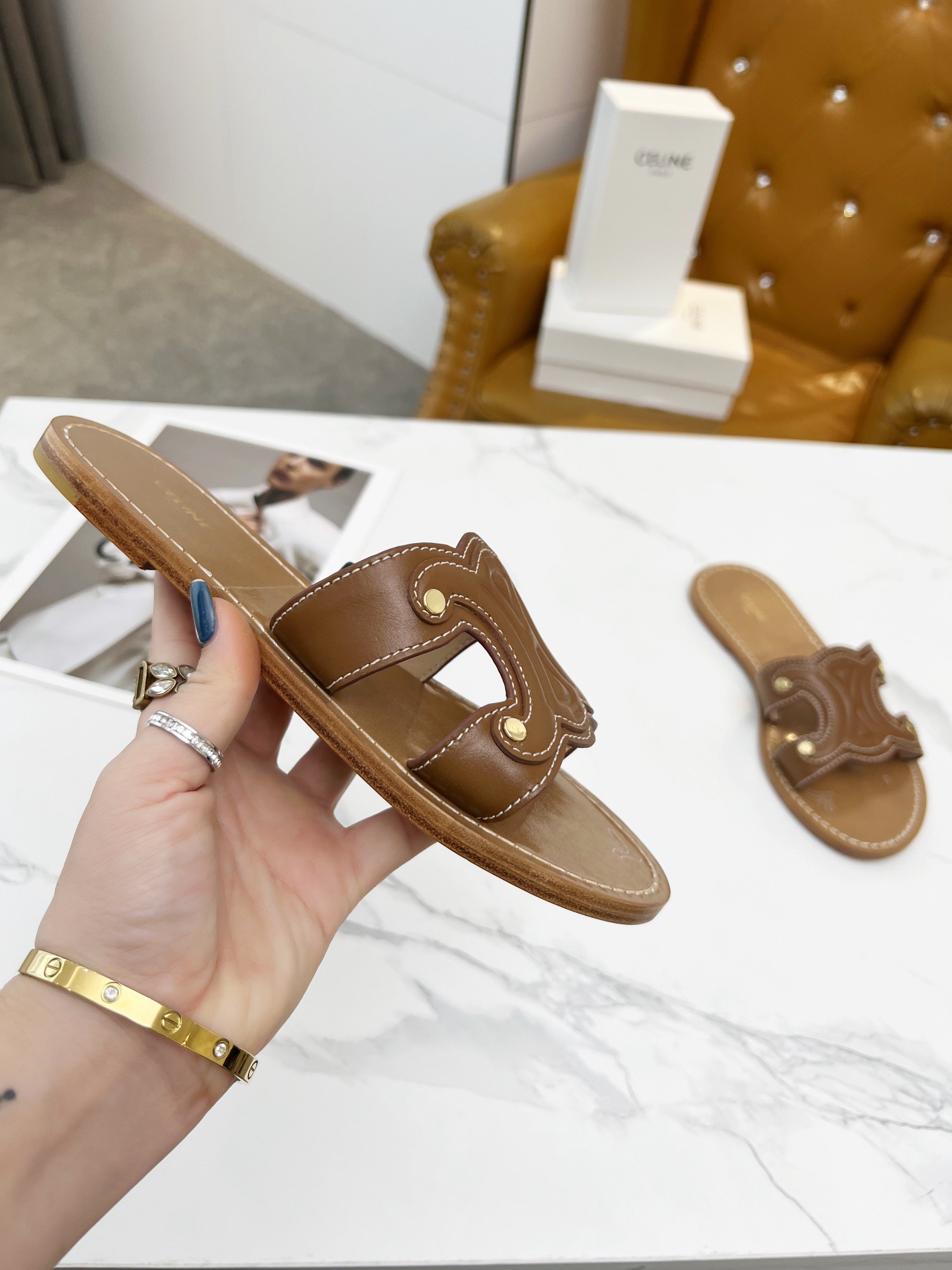 Women Top Quality C*eline shoes