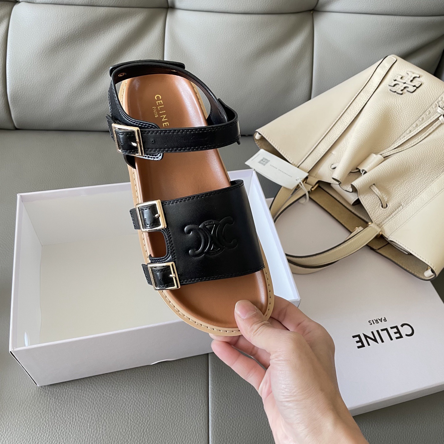 Women Top Quality C*eline shoes