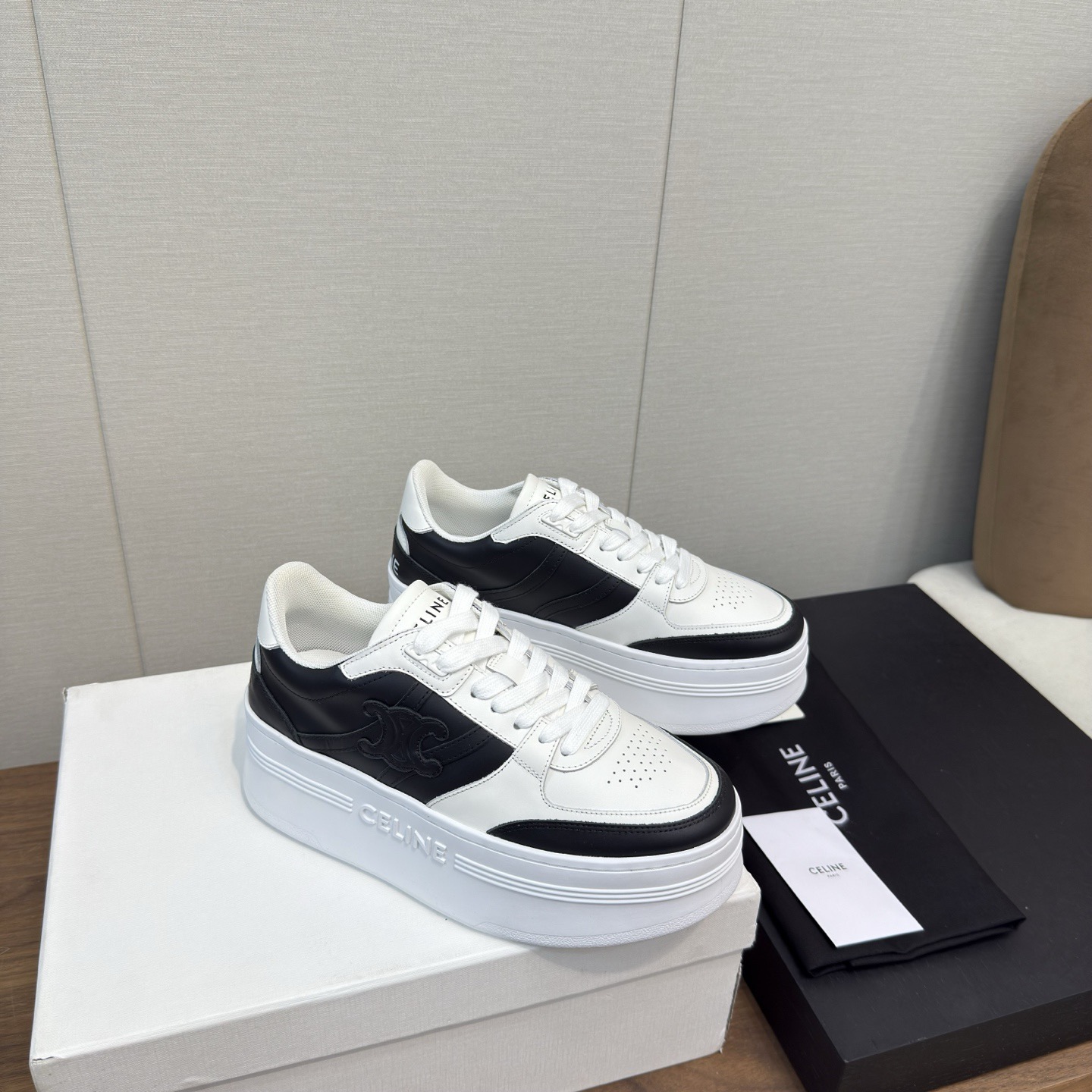 Women Top Quality C*eline shoes