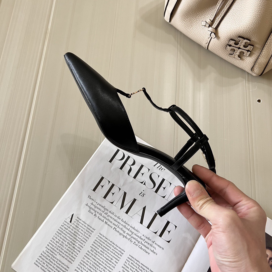 Women Top Quality C*eline shoes