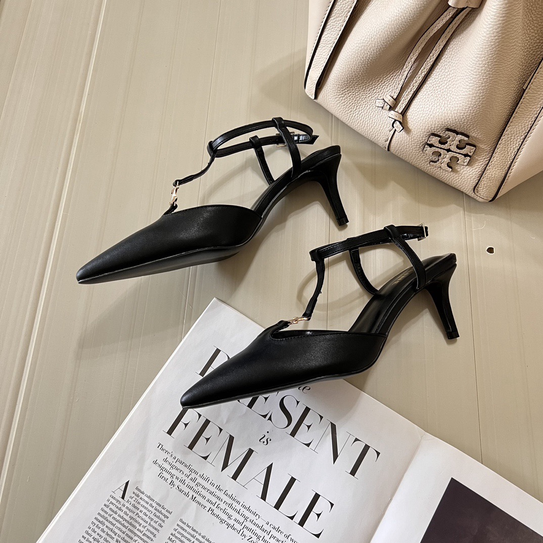 Women Top Quality C*eline shoes