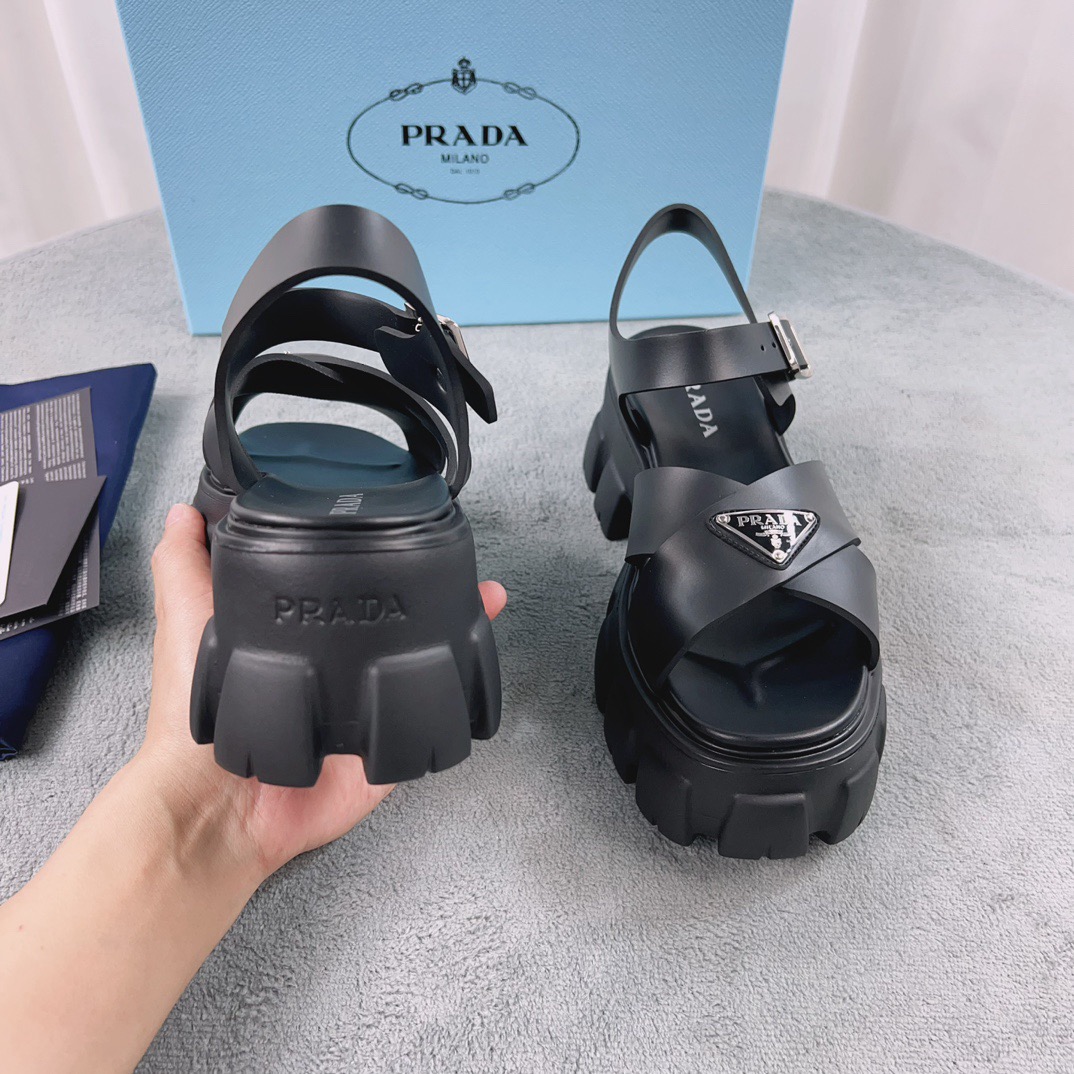 Women Top Quality P*rada shoes