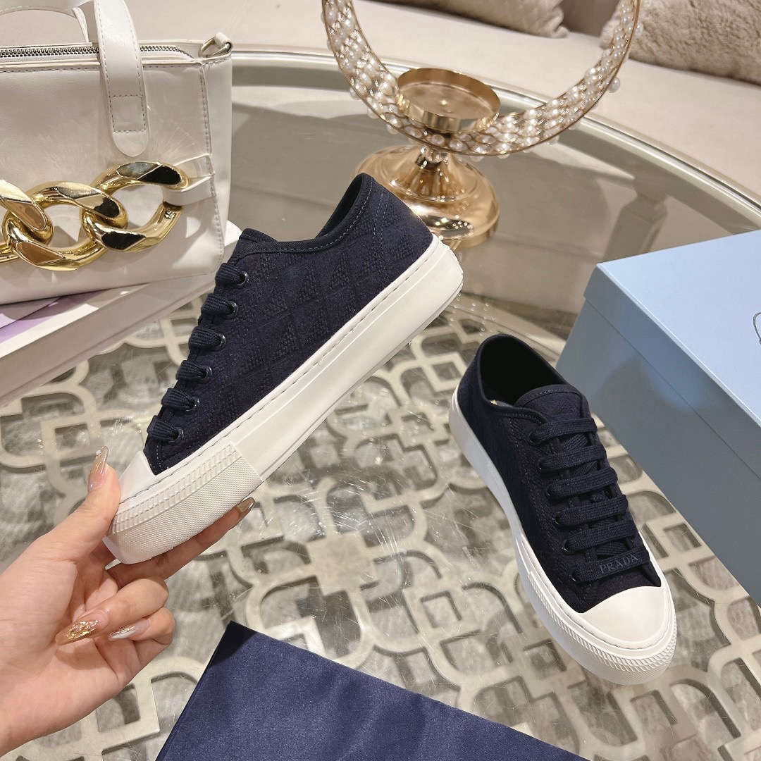 Women Men Top Quality P*rada shoes