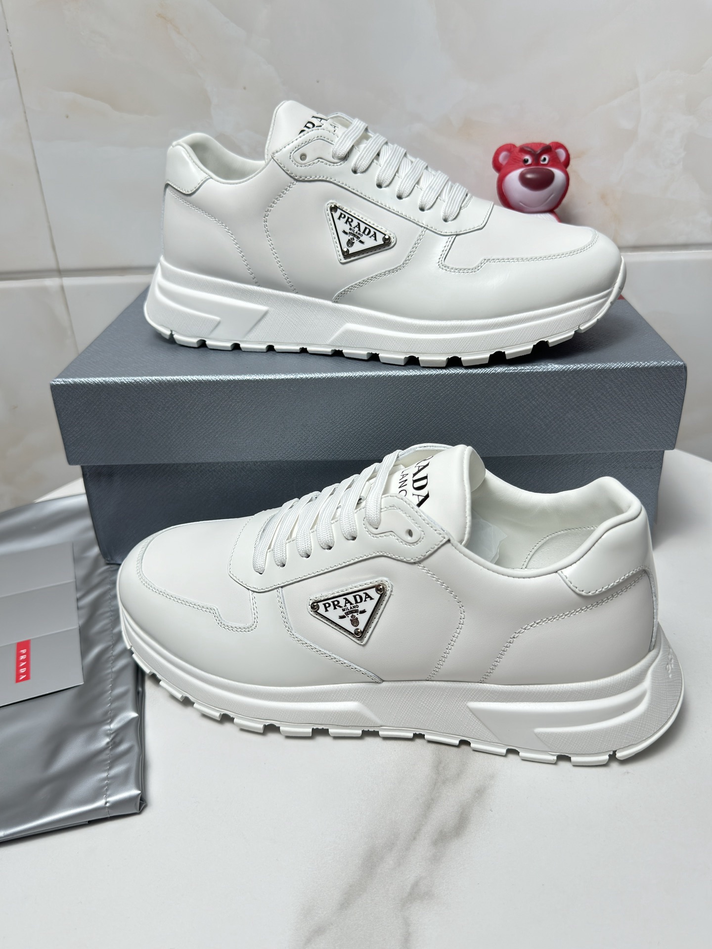 Women Men Top Quality P*rada shoes