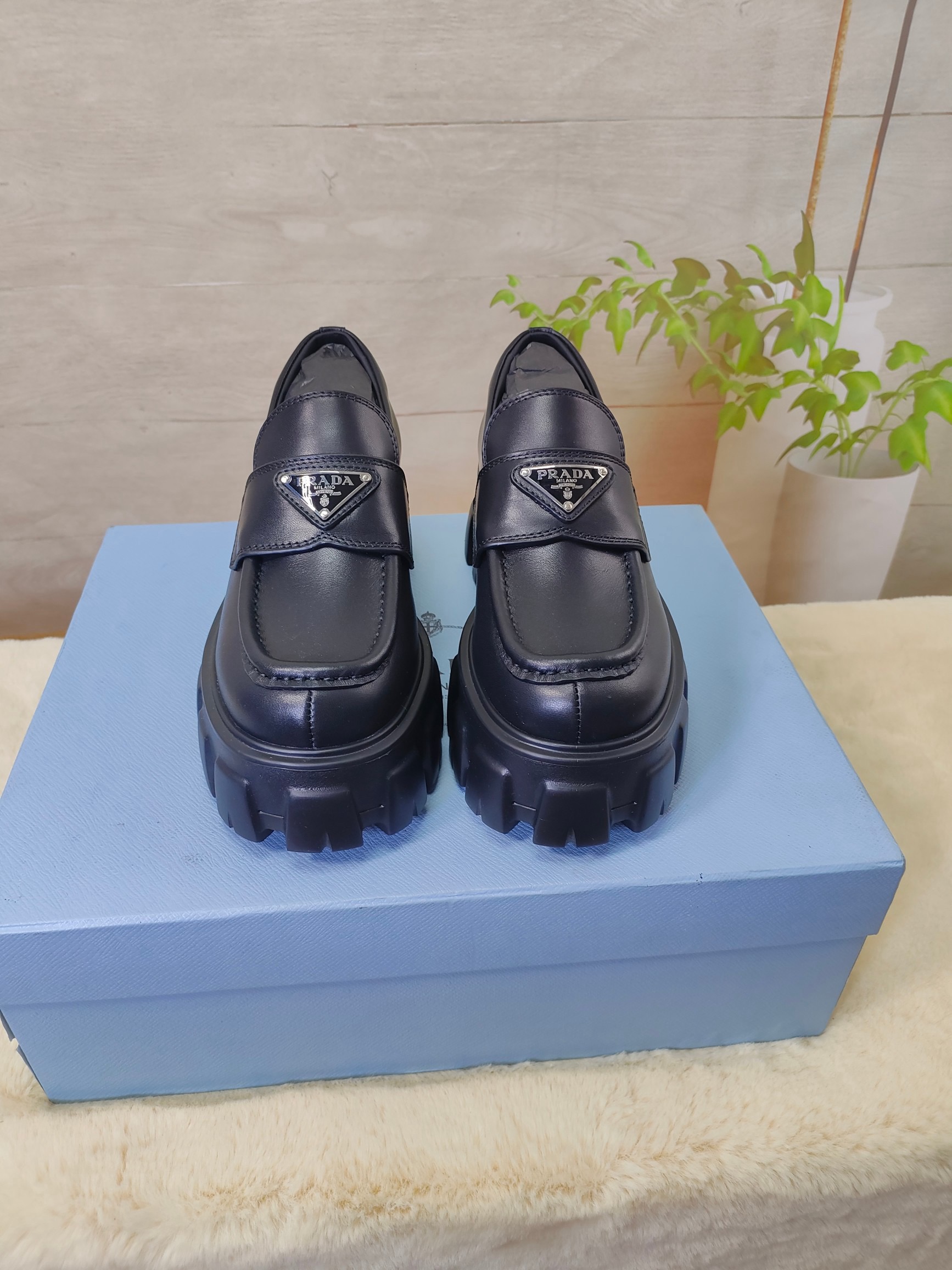 Women Men Top Quality P*rada shoes