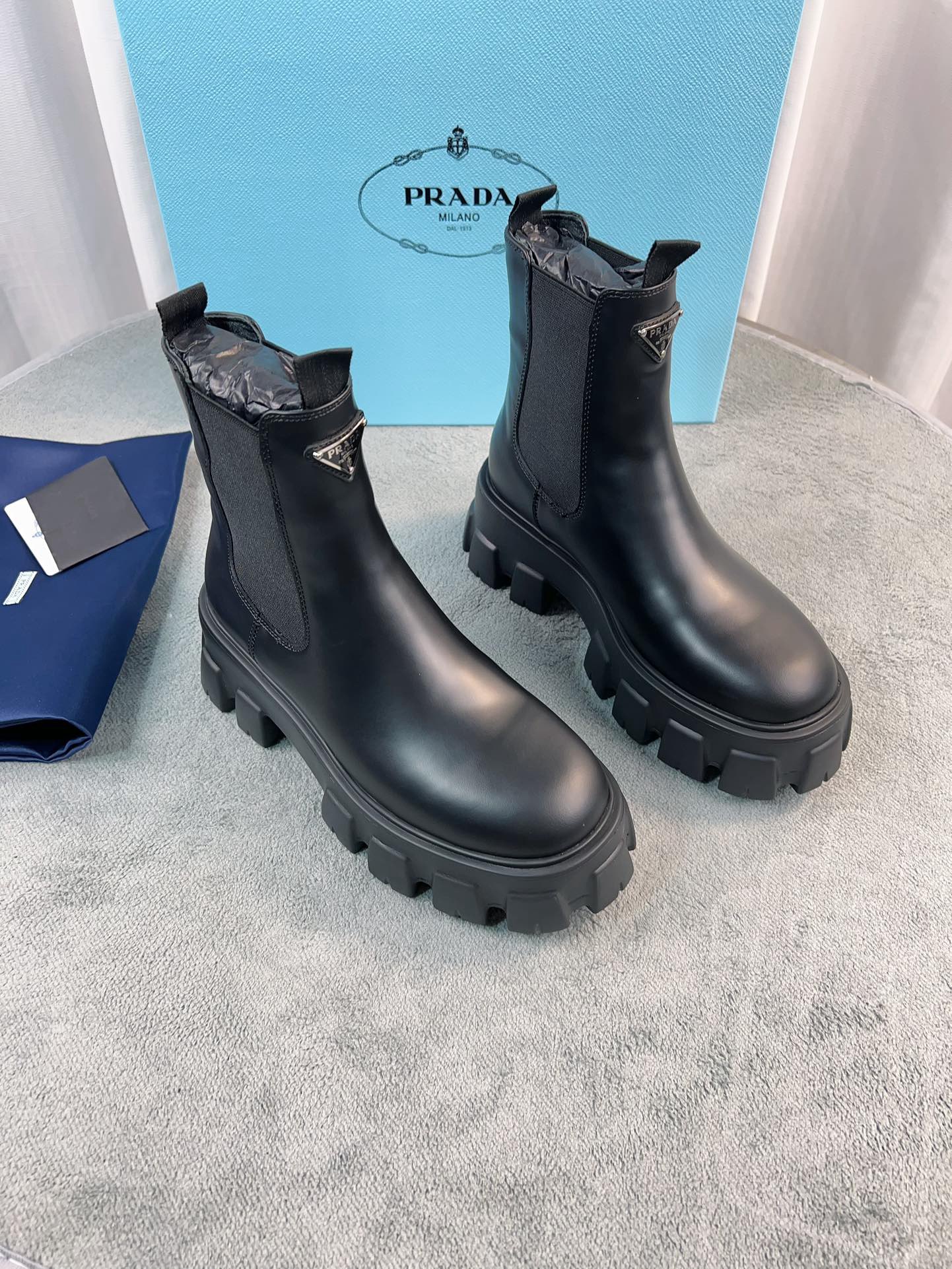 Women Men Top Quality P*rada shoes