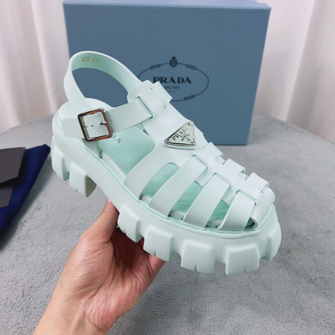 Women Top Quality P*rada shoes