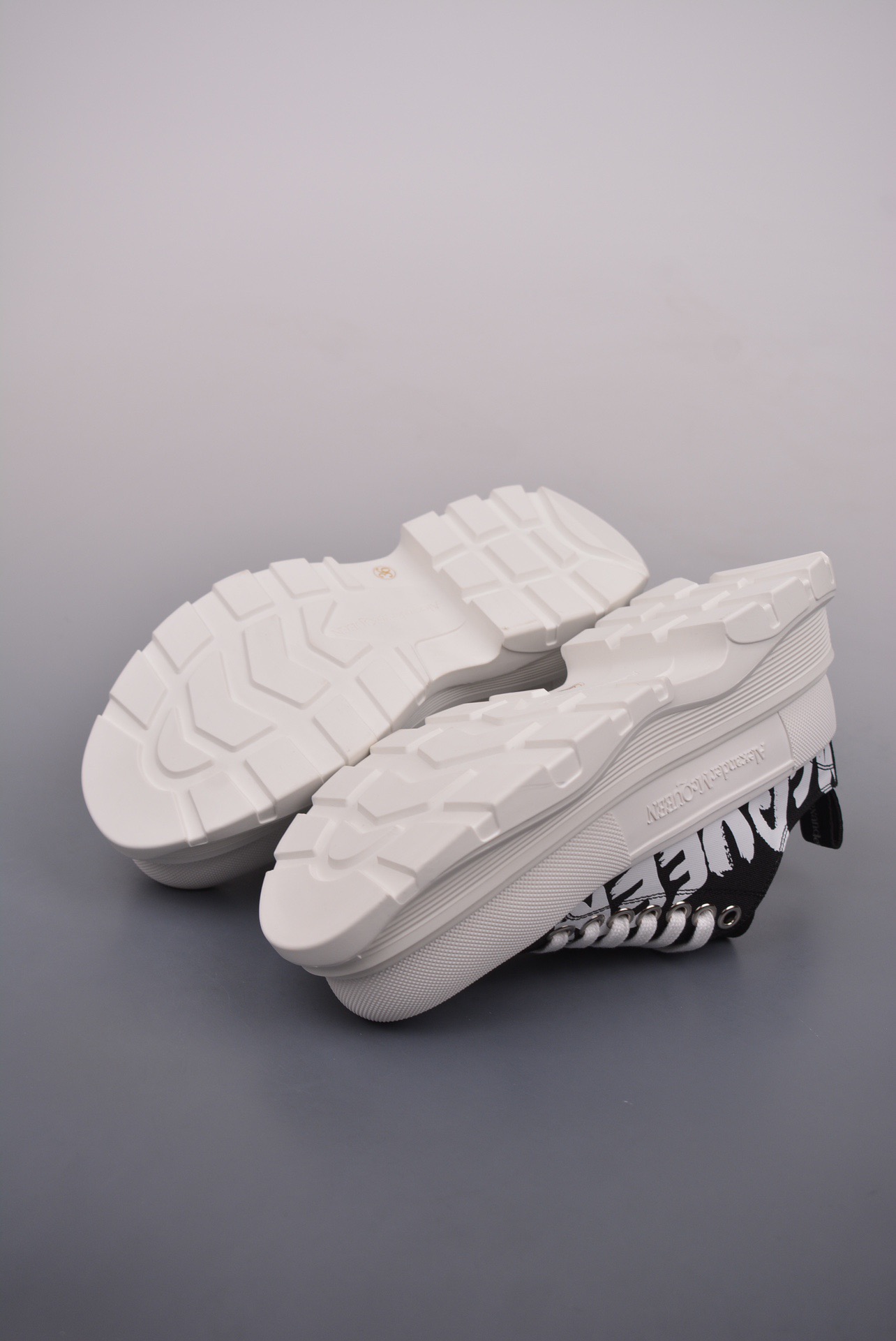 Men Women size 35-45 A*lexander M*cqueen Sneaker Top Quality 1:1